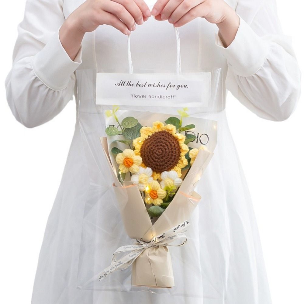 Knitted Crochet Flowers Bouque - Photography Artificial Lighting recension och pris